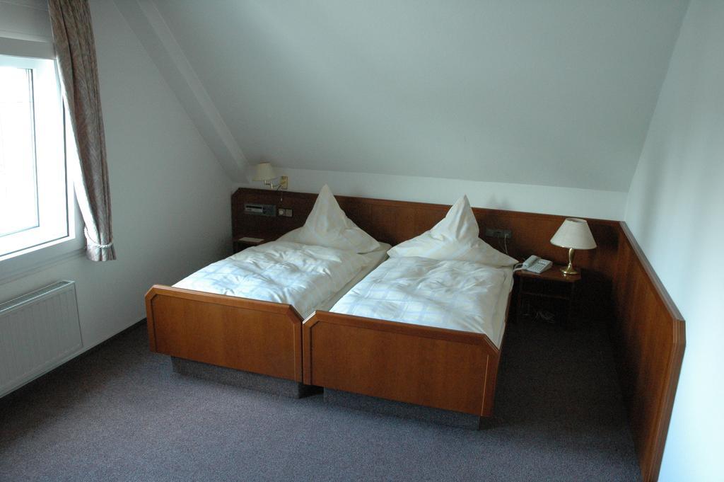 Hotel Heyder Burscheid Ngoại thất bức ảnh