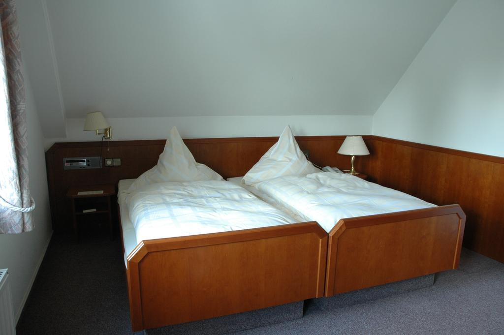 Hotel Heyder Burscheid Ngoại thất bức ảnh