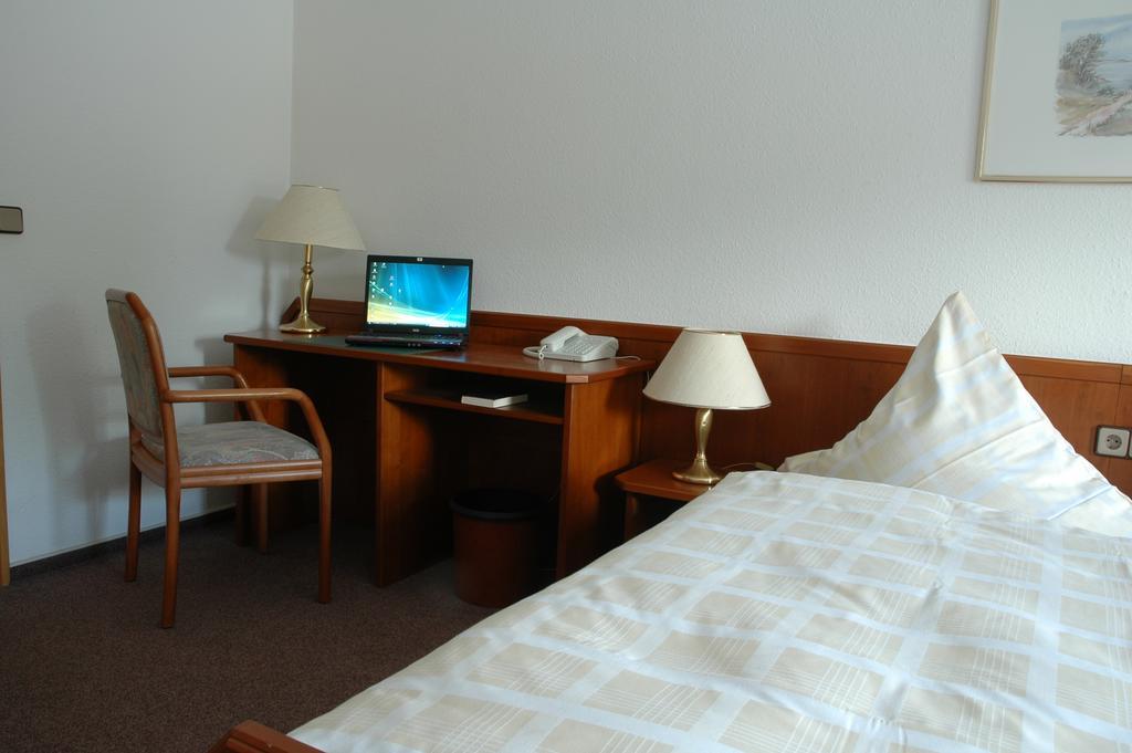 Hotel Heyder Burscheid Ngoại thất bức ảnh